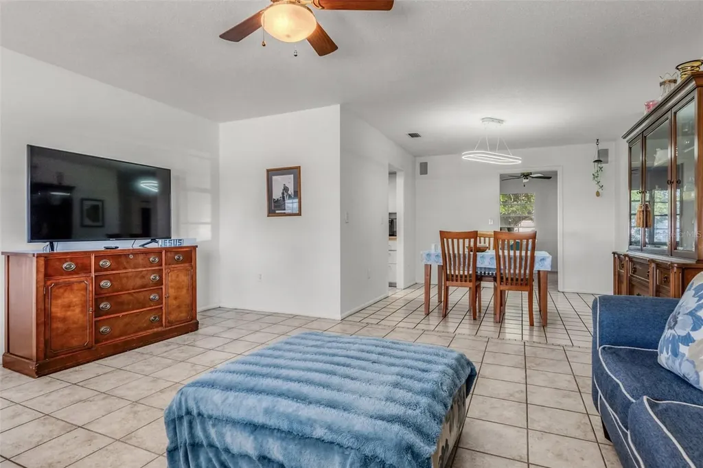 807 62nd Street W Bradenton FL 34209