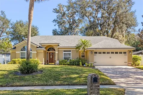 960 Manchester Avenue Oviedo FL 32765