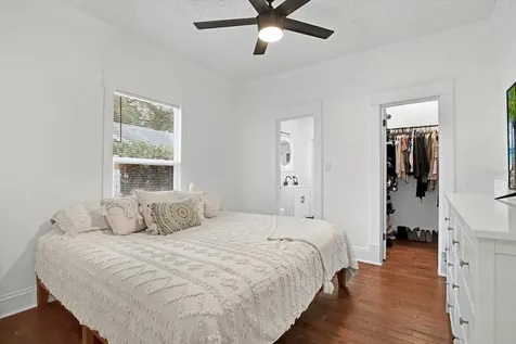 207 E Selma Avenue Tampa FL 33603