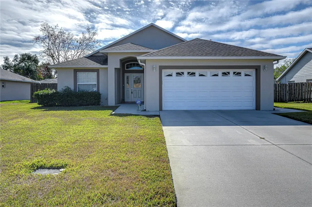 6932 Oakcrest Way Zephyrhills FL 33542