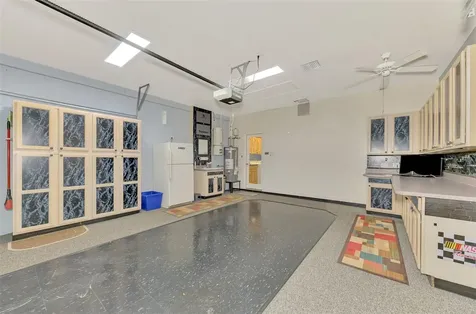 4914 Lakescene Place Sarasota FL 34243