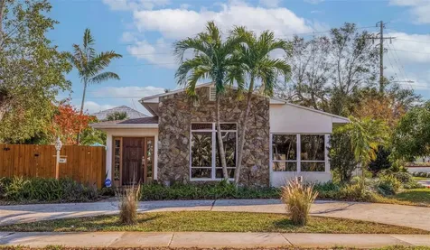 400 22nd Avenue NE St Petersburg FL 33704