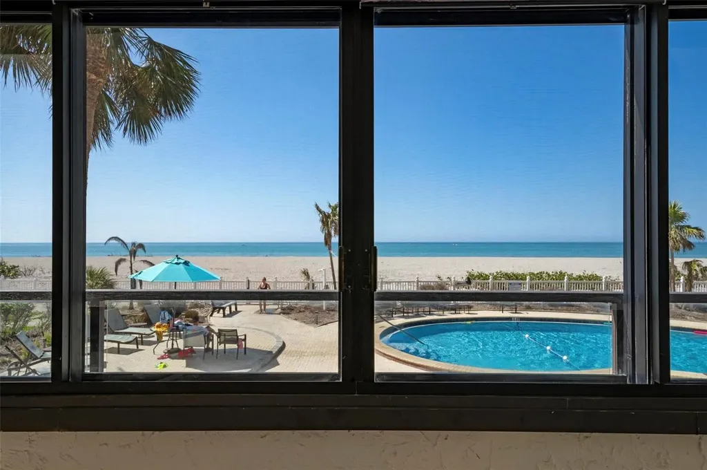 840 The Esplanade N Venice FL 34285