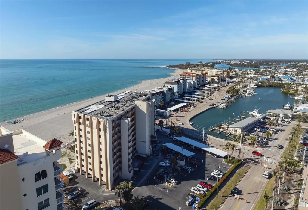 840 The Esplanade N Venice FL 34285