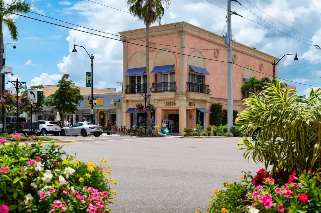 840 The Esplanade N Venice FL 34285