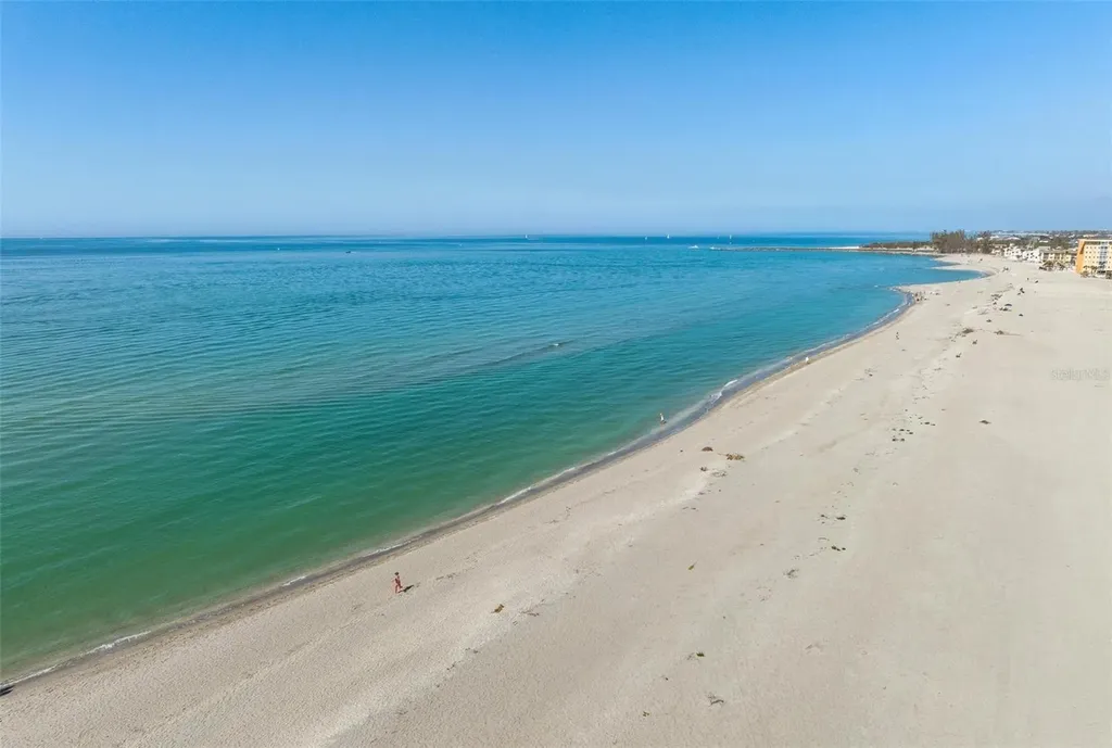 840 The Esplanade N Venice FL 34285