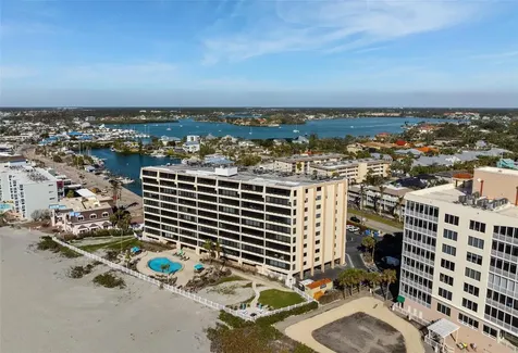 840 The Esplanade N Venice FL 34285