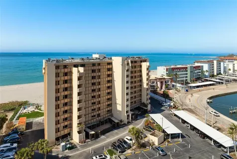 840 The Esplanade N Venice FL 34285