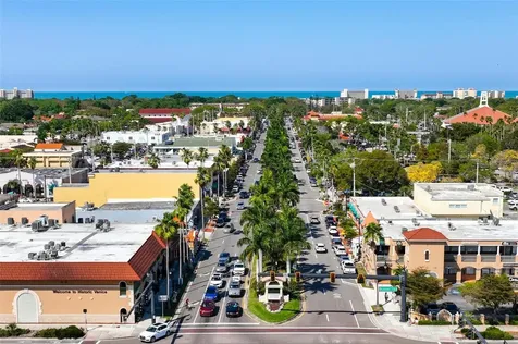 840 The Esplanade N Venice FL 34285