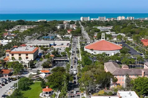 840 The Esplanade N Venice FL 34285