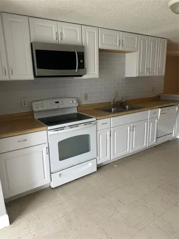 4212 78th Street W Bradenton FL 34209
