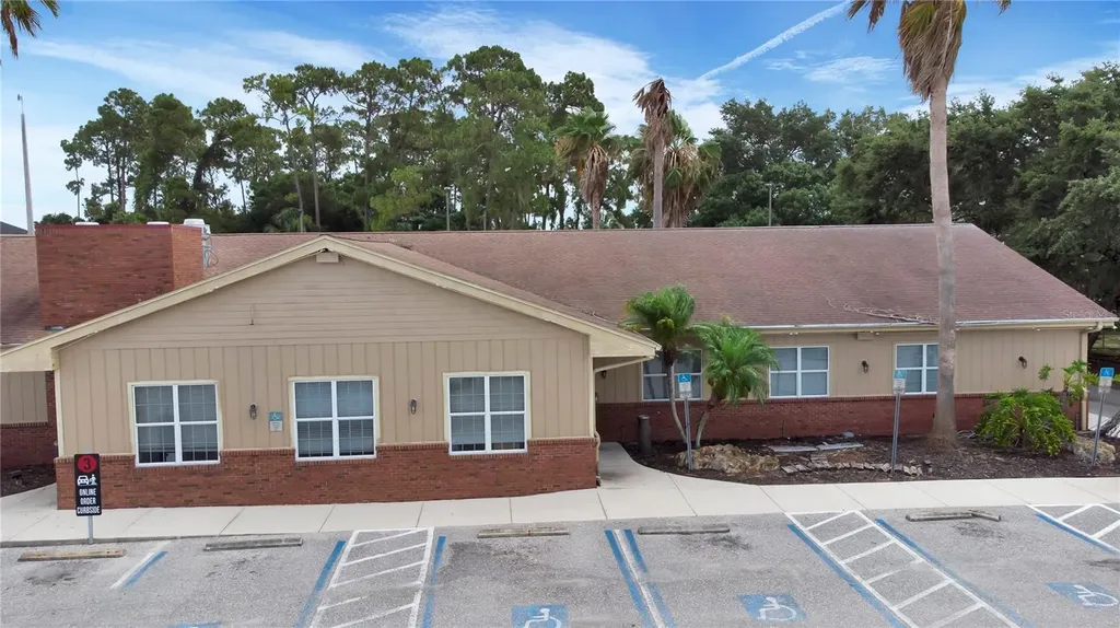 1152 Tamiami Trail Port Charlotte FL 33953