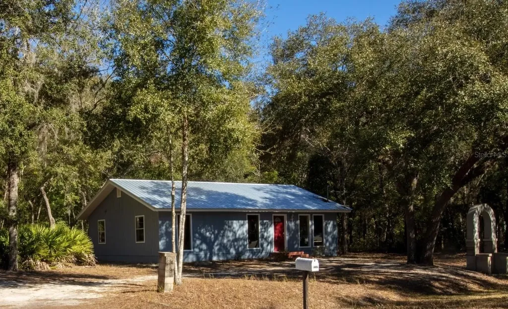 8250 Swan Lake Road Melrose FL 32666