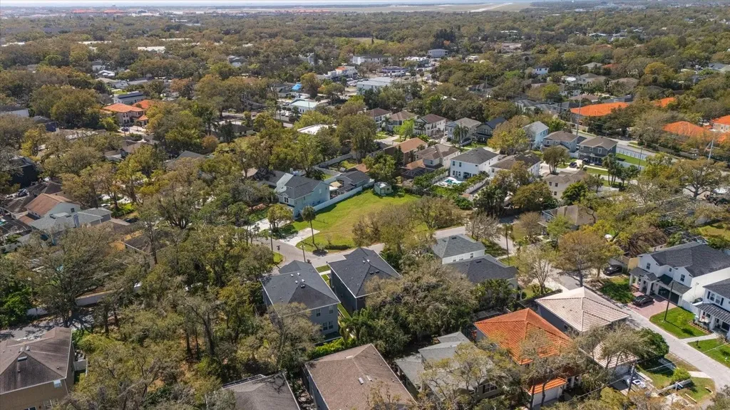 5801 S 2nd Street Tampa FL 33611