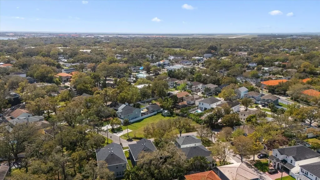 5801 S 2nd Street Tampa FL 33611