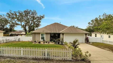 203 North Circle Davenport FL 33837