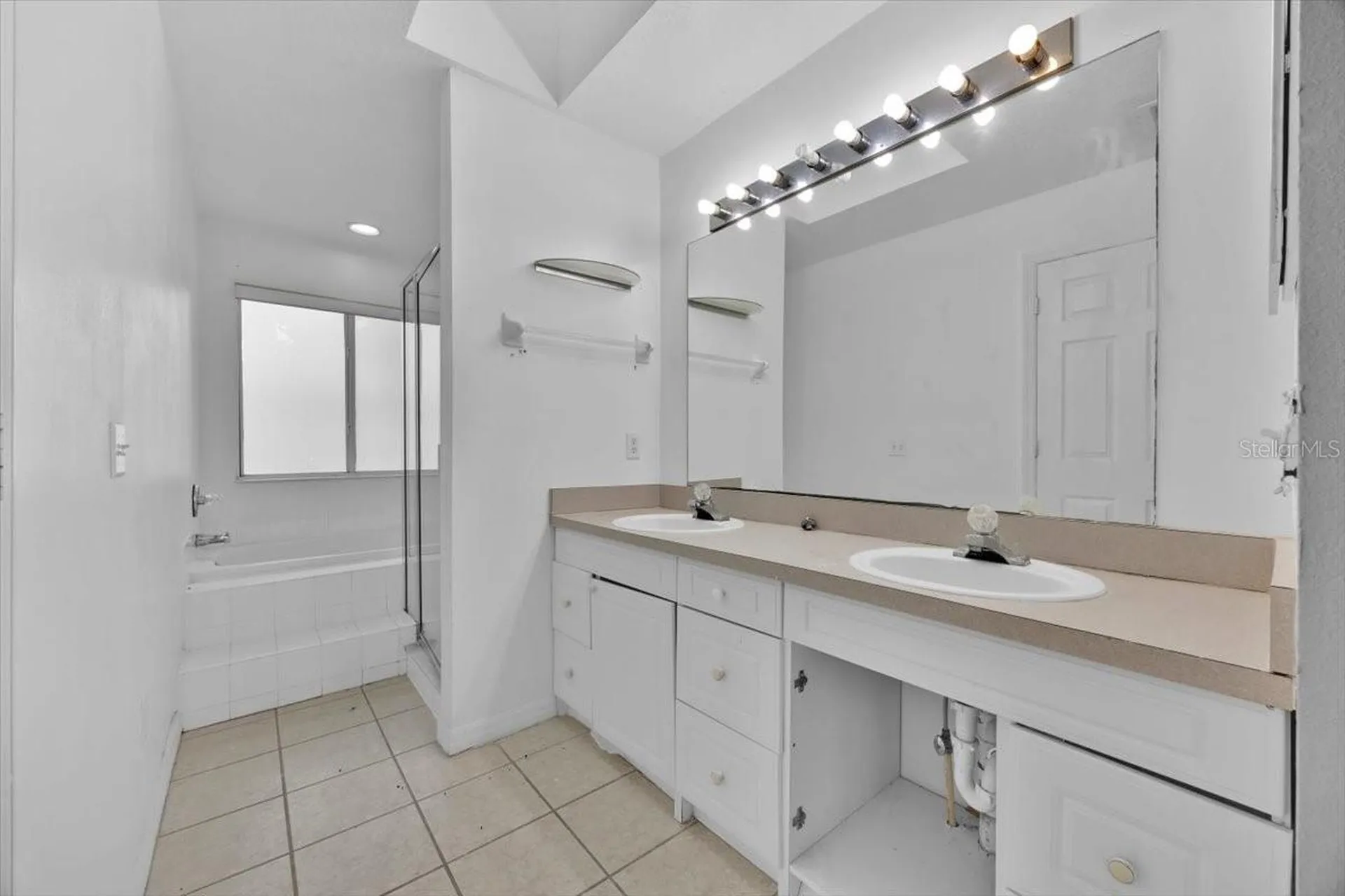 352 Caribbean Drive Davenport FL 33897