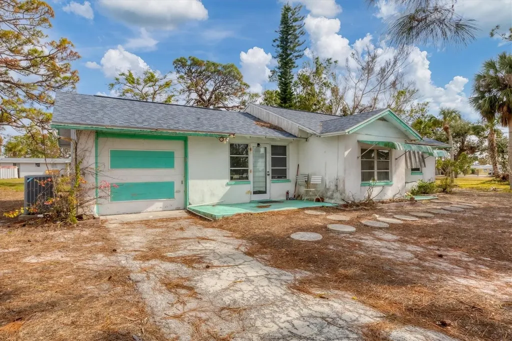 321 S Mango Street Englewood FL 34223