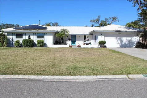 2695 68th Avenue S St Petersburg FL 33712