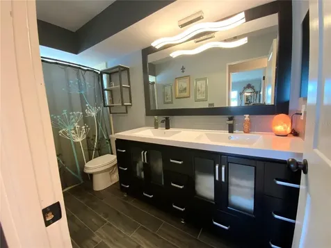 2695 68th Avenue S St Petersburg FL 33712