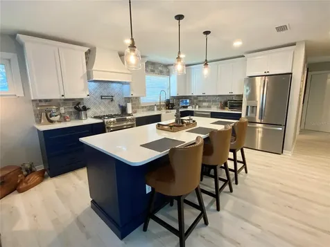2695 68th Avenue S St Petersburg FL 33712