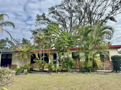 10937 N Lantana Avenue Tampa FL 33612