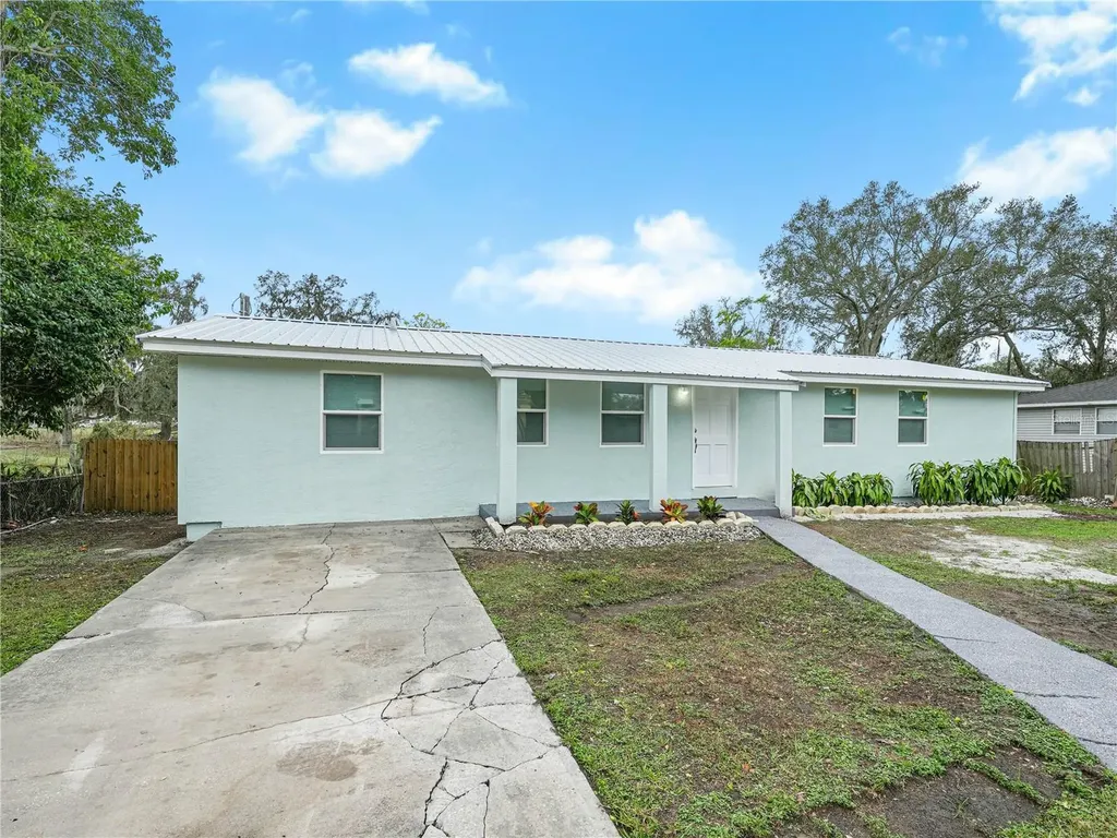 4517 Oak Street Lakeland FL 33813
