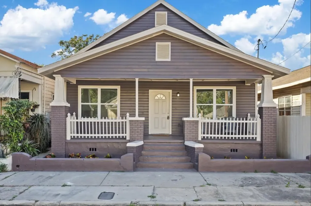 2912 N 16th Street Tampa FL 33605