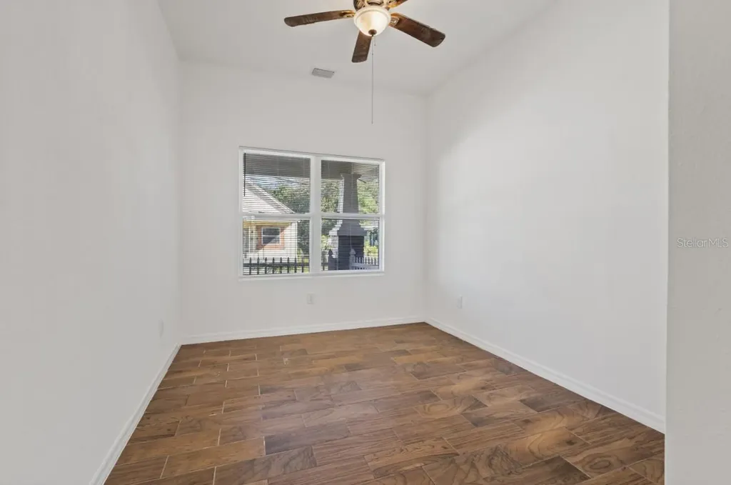 2912 N 16th Street Tampa FL 33605