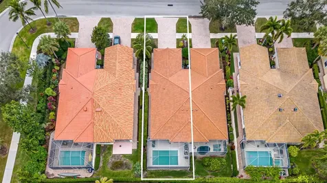 5508 Islandwalk Circle Naples FL 34119