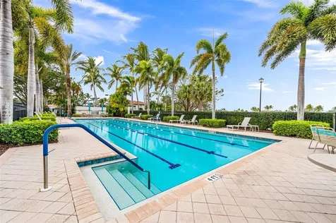 5508 Islandwalk Circle Naples FL 34119