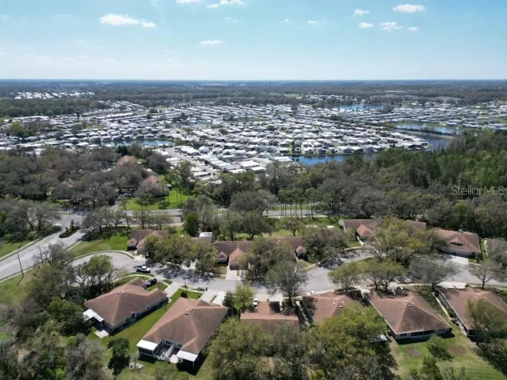 35324 Whispering Pines Drive Zephyrhills FL 33541