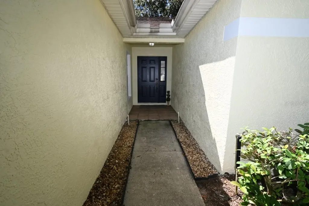 35324 Whispering Pines Drive Zephyrhills FL 33541