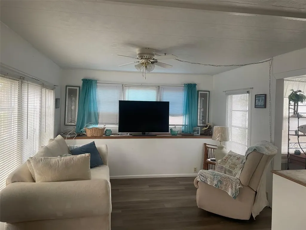 15010 113th Avenue Largo FL 33774