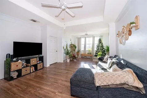 6413 Astor Village Avenue Orlando FL 32835