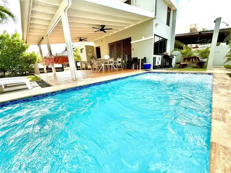 141 Plaza Virgen Gorda Luquillo PR 00773