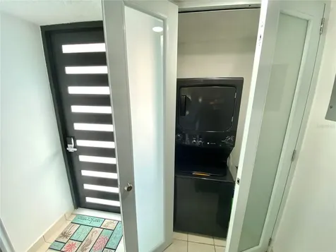 141 Plaza Virgen Gorda Luquillo PR 00773