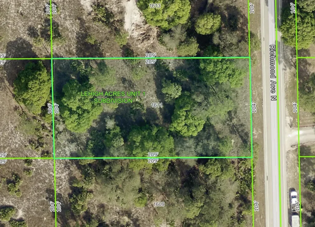 1611 Richmond Avenue N Lehigh Acres FL 33972
