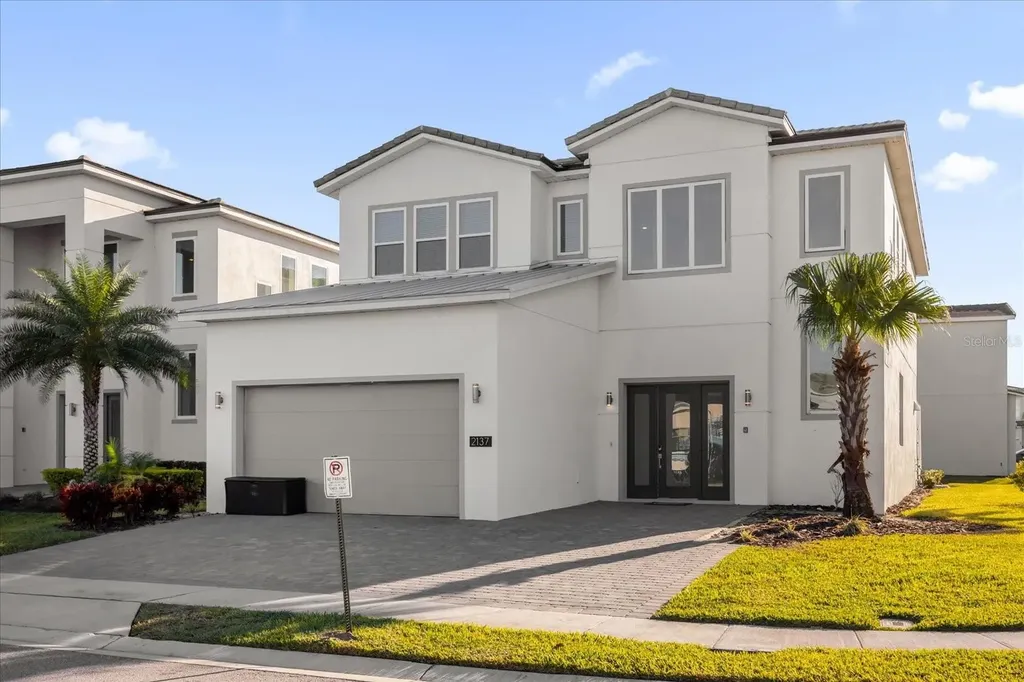 2137 Pine Oak Loop Davenport FL 33837