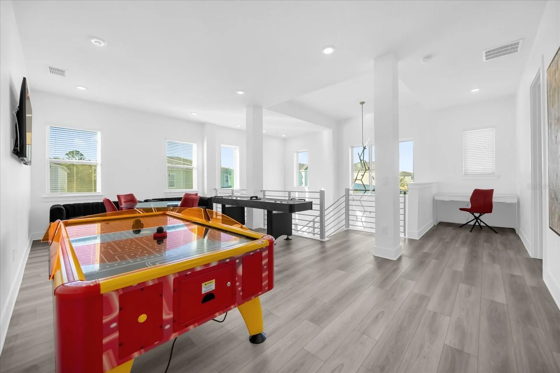 2137 Pine Oak Loop Davenport FL 33837