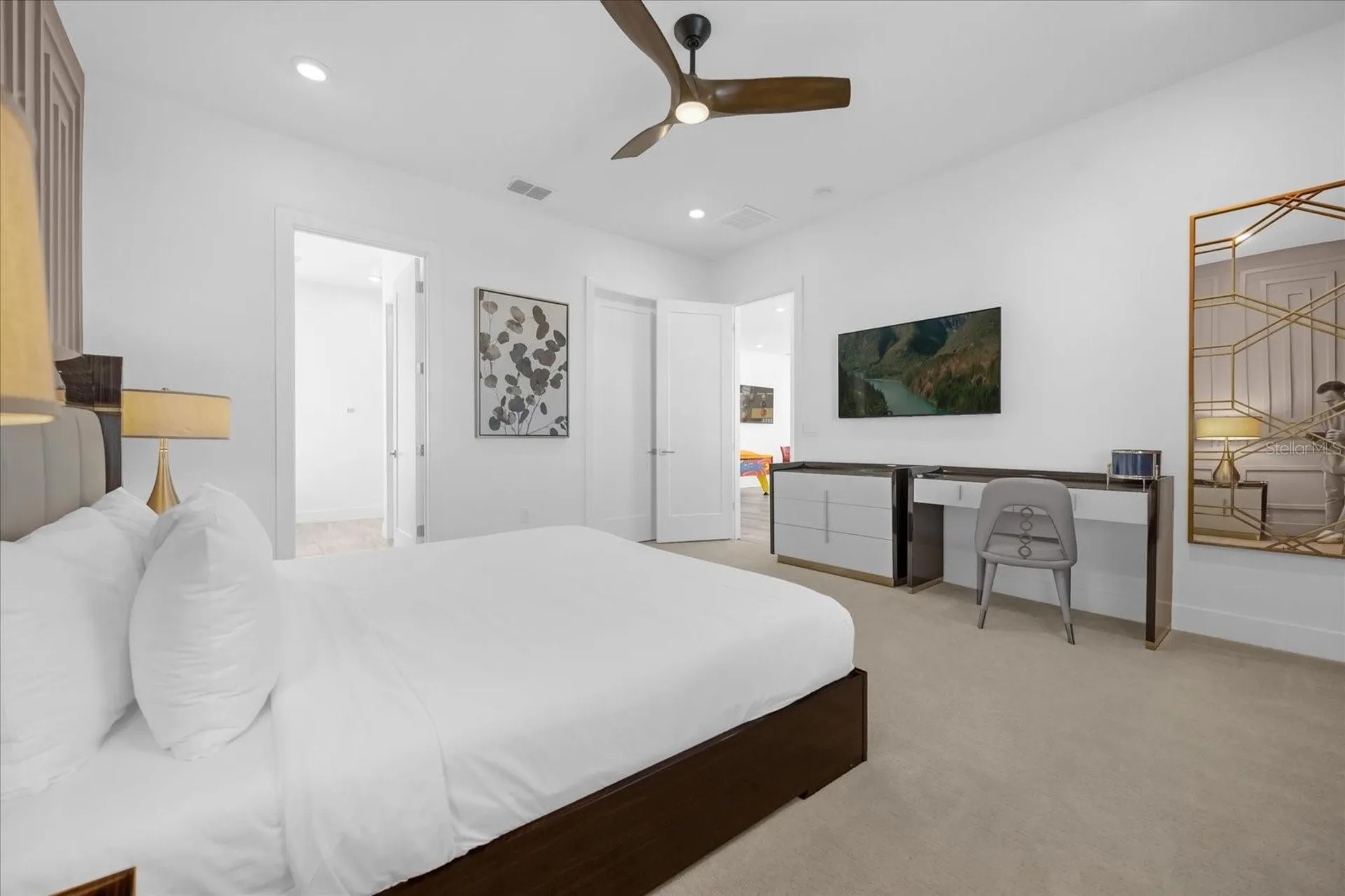 2137 Pine Oak Loop Davenport FL 33837