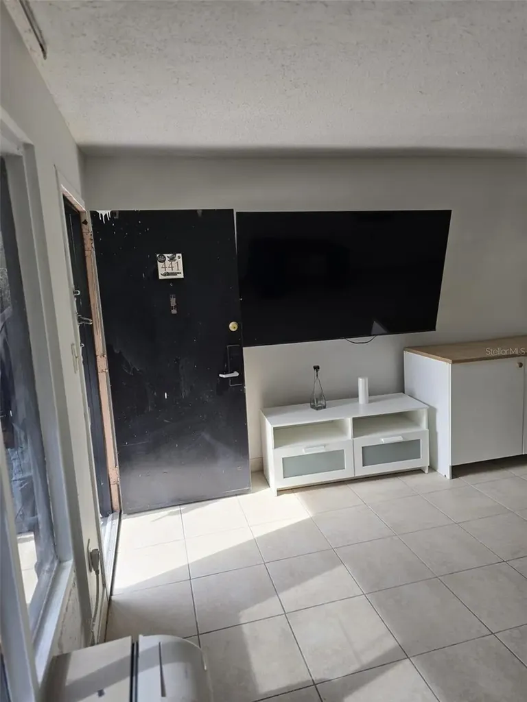 8421 S Orange Blossom Trail Orlando FL 32809