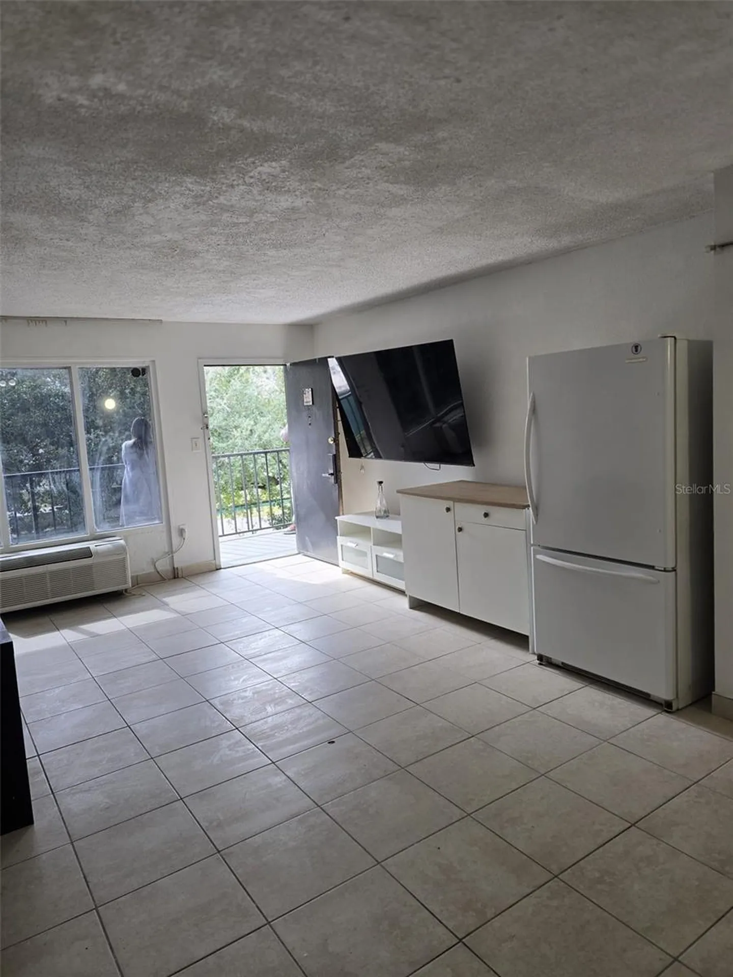 8421 S Orange Blossom Trail Orlando FL 32809