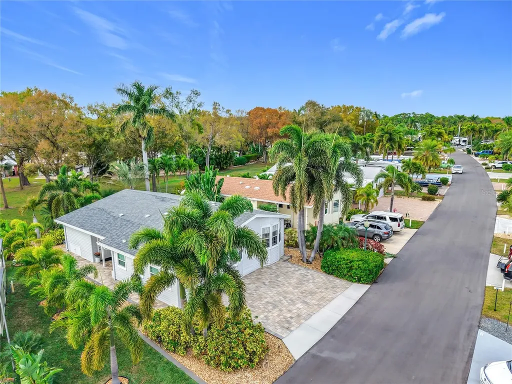 10047 Parkwood Drive Fort Myers FL 33905