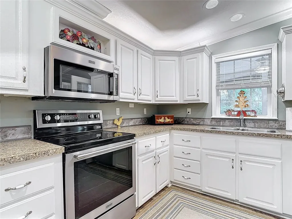 10047 Parkwood Drive Fort Myers FL 33905