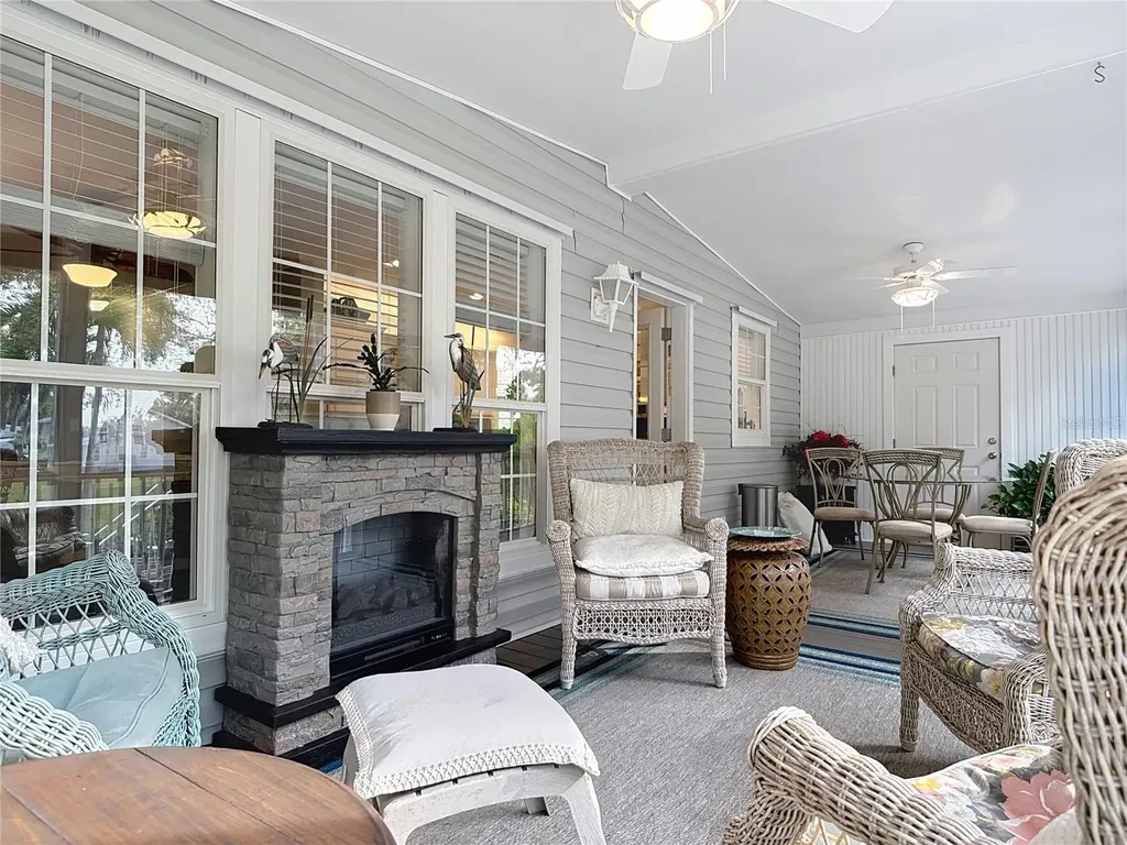 10047 Parkwood Drive Fort Myers FL 33905