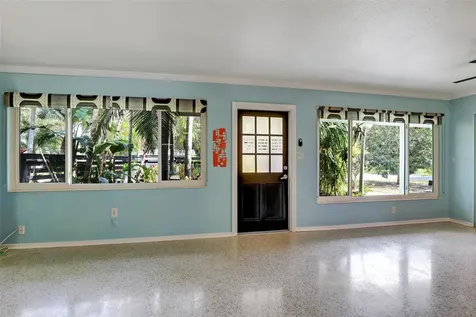 2135 Hyde Park Circle Sarasota FL 34239