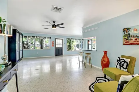2135 Hyde Park Circle Sarasota FL 34239