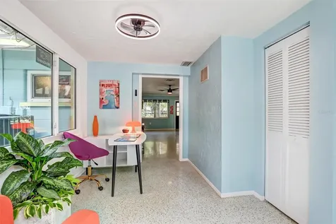 2135 Hyde Park Circle Sarasota FL 34239