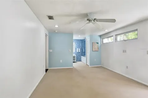 2135 Hyde Park Circle Sarasota FL 34239